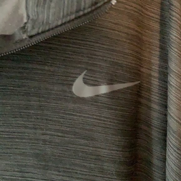 Nike Dri Fit Quarter Zip XL - Picture 3 of 4